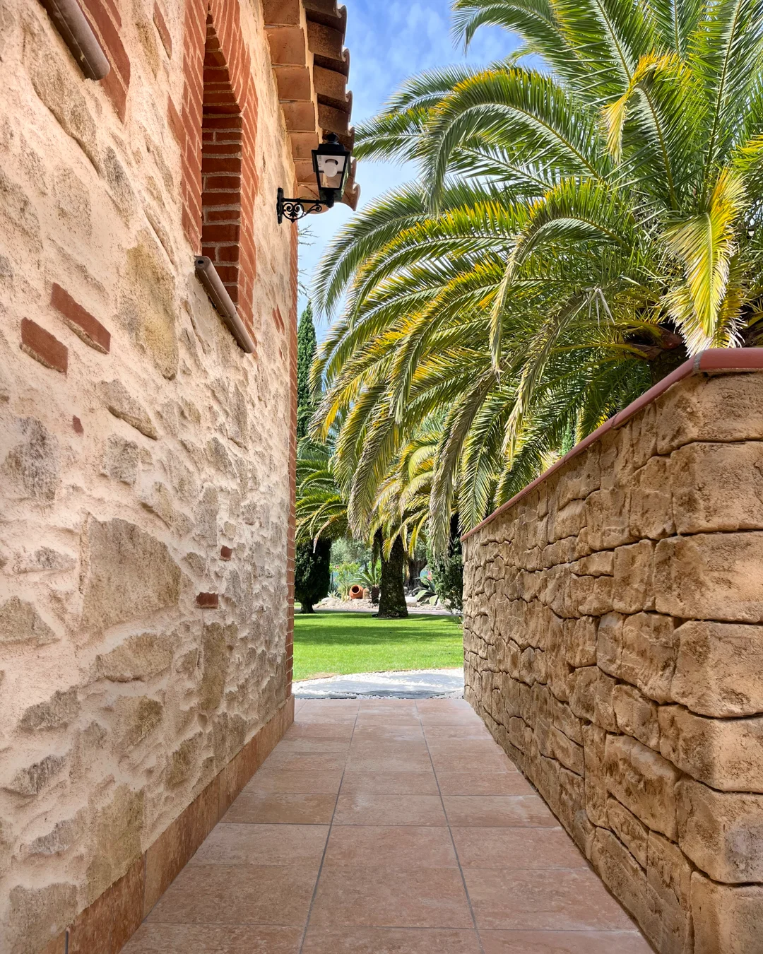 Façade imitation pierre : quel style selon votre région ?