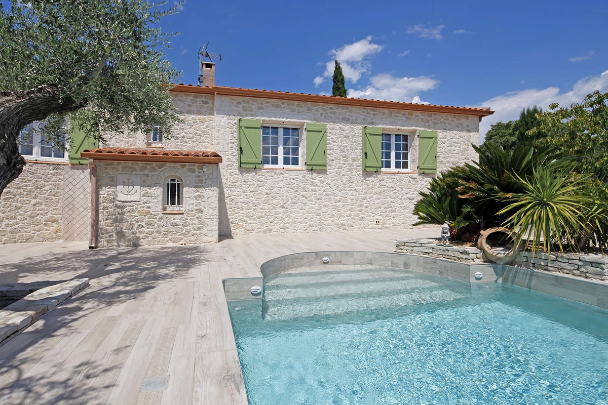 Façade Imitation Pierre : Guide Complet 2026 | Prix & Conseils